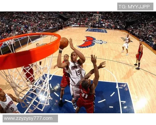 老鹰队与热火激战正酣球迷期待精彩对决与逆转时刻